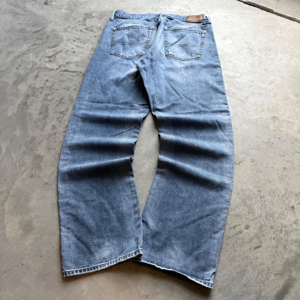 Lucky Brand Relaxed Straight Jeans Mens 32x32 Medium Wash Blue Denim Pants